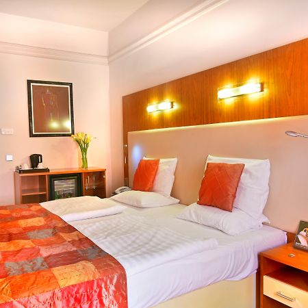 Ametyst Hotel Praha Экстерьер фото