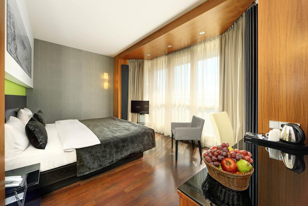 Ametyst Hotel Praha Экстерьер фото